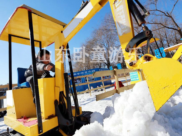 雪地挖掘机