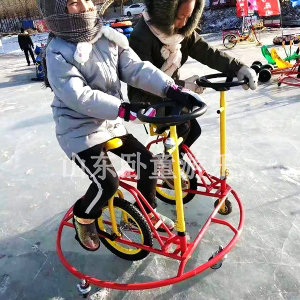 冰雪地自行车